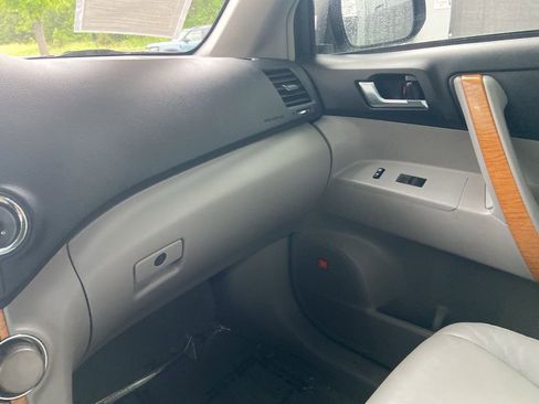 Used 2008 Toyota Highlander Limited AWD/4WD image 22