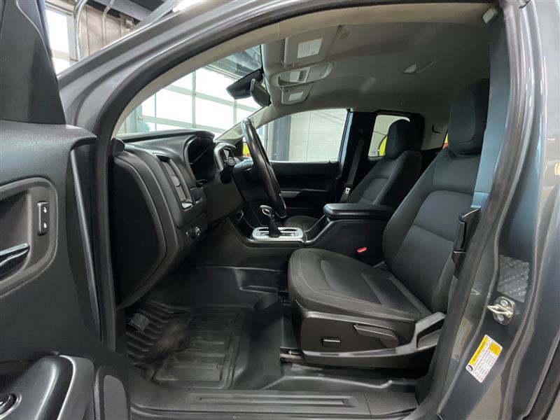 Used 2022 Chevrolet Colorado LT w/ Fleet Safety Package RWD image 11