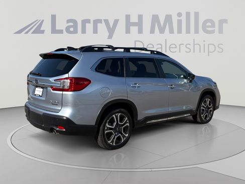 Certified 2026 Subaru Ascent Touring AWD/4WD image 5