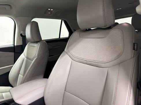 Used 2025 Ford Explorer Active w/ Active Comfort Package AWD/4WD image 23