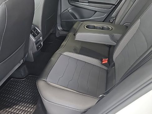 Used 2025 Volkswagen Taos SE image 22