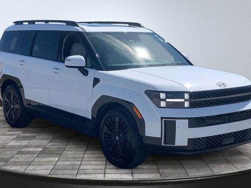 Used 2025 Hyundai Santa Fe Calligraphy image 3