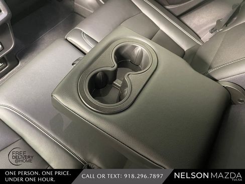 Used 2022 GMC Terrain SLT w/ Infotainment Package II image 37