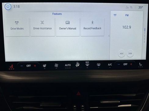 Used 2025 Ford Escape Platinum image 31