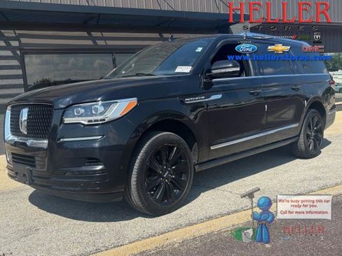 Used 2022 Lincoln Navigator L Reserve RWD image 1