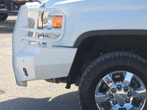 Used 2019 GMC Sierra 3500 Denali w/ Duramax Plus Package image 5