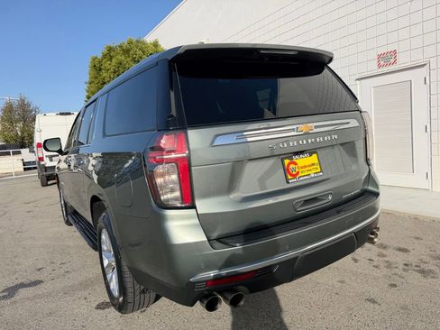 Used 2024 Chevrolet Suburban Premier image 4