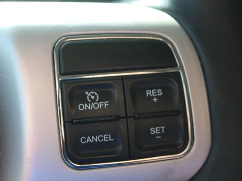 Used 2015 Jeep Compass Limited w/ Sun/Sound Group image 30