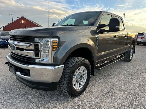 Used 2019 Ford F250 XL w/ STX Appearance Package image 5