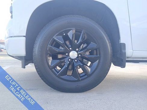 Used 2025 Chevrolet Silverado 1500 Custom RWD image 5