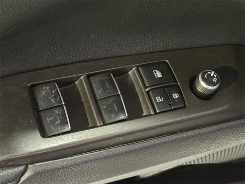 Used 2023 Toyota Camry XSE image 13