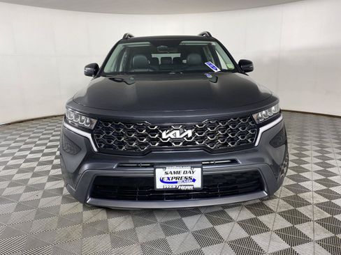 Used 2023 Kia Sorento S w/ Panoramic Sunroof Package AWD/4WD image 2
