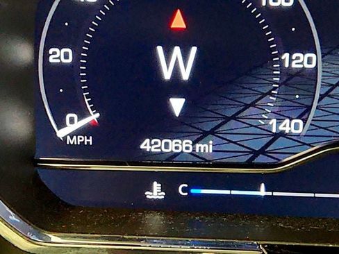 Used 2023 GMC Sierra 1500 Elevation image 14