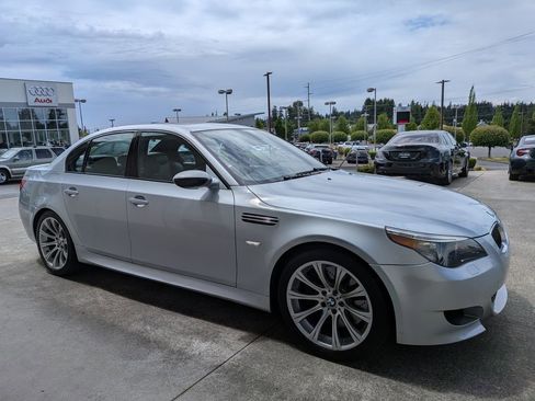 Used 2006 BMW M5 RWD image 7