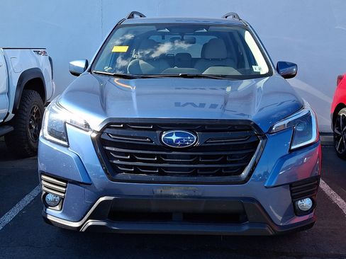 Used 2022 Subaru Forester Premium AWD/4WD image 2