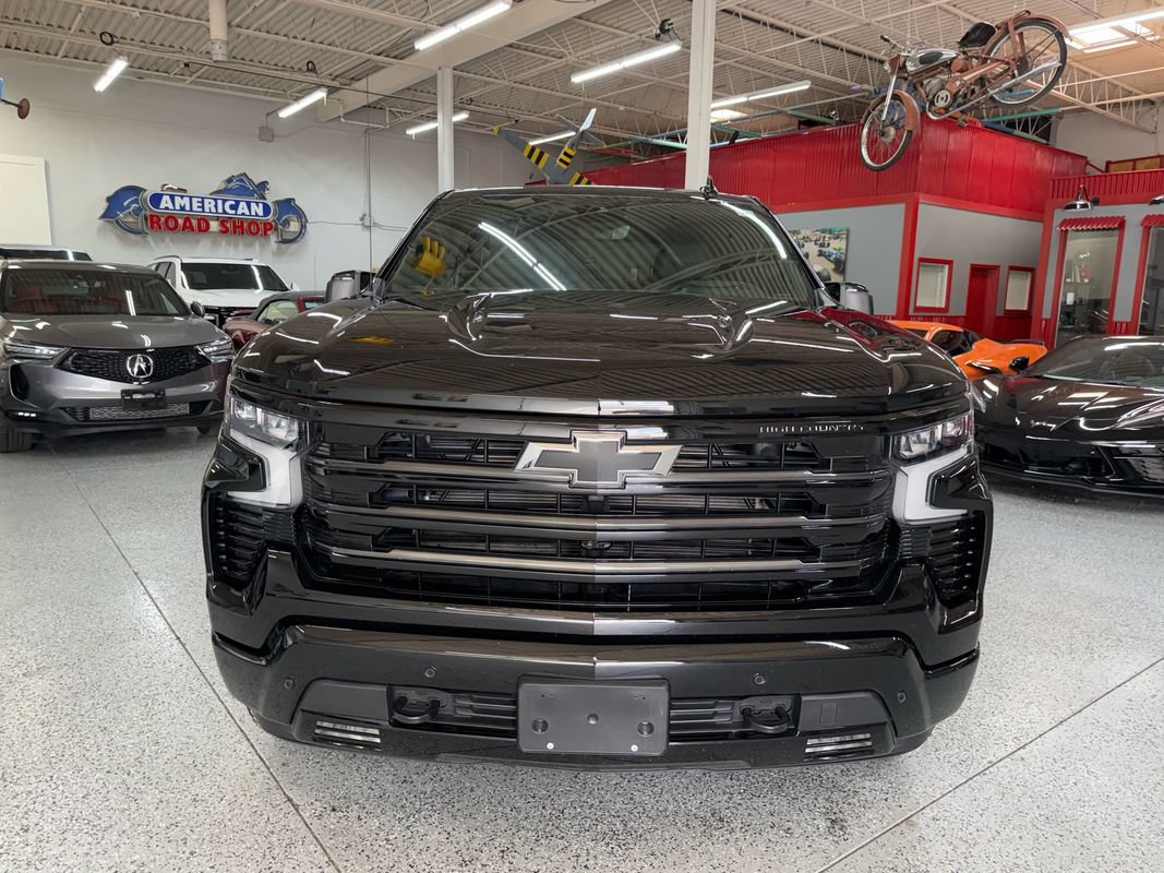 Used 2026 Chevrolet Silverado 1500 High Country w/ Midnight Edition AWD/4WD image 8
