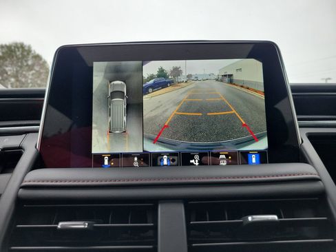 Used 2024 Chevrolet Suburban RST w/ Luxury Package image 19