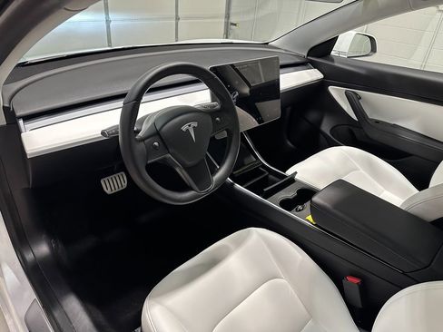 Used 2020 Tesla Model 3 Performance image 25