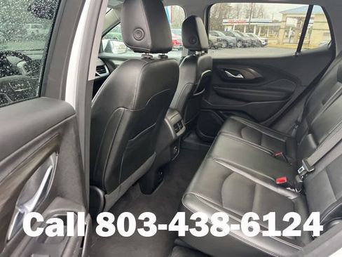 Used 2024 GMC Terrain SLT FWD image 11
