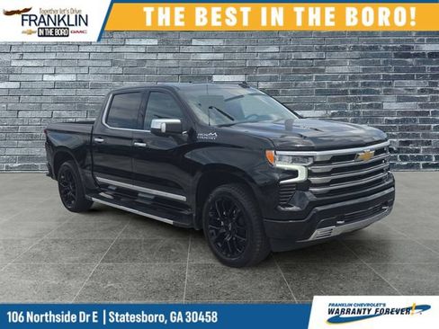 Used 2024 Chevrolet Silverado 1500 High Country w/ High Country Premium Package AWD/4WD image 8
