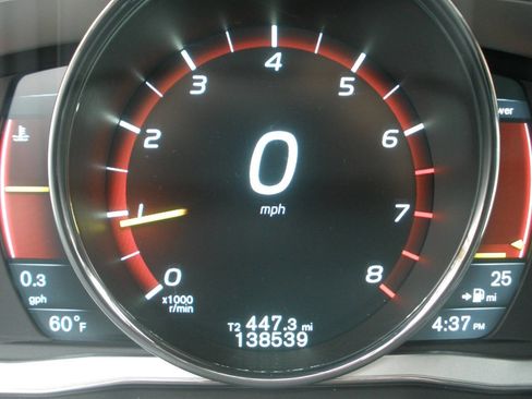 Used 2016 Volvo XC60 T5 Premier FWD image 32