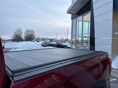 Used 2019 GMC Sierra 1500 SLT w/ SLT Premium Plus Package image 14