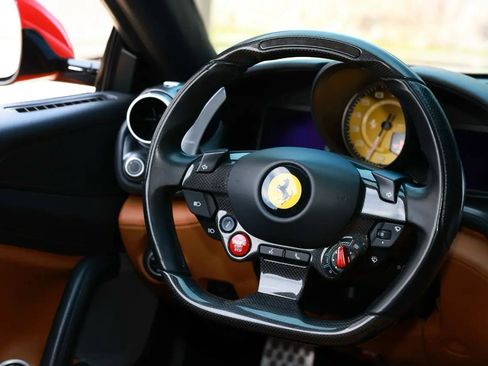 Used 2019 Ferrari GTC4Lusso T image 38