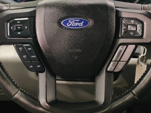 Used 2018 Ford F150 XLT w/ Equipment Group 302A Luxury AWD/4WD image 5