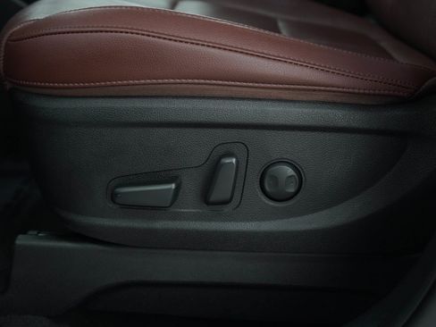 Used 2023 Kia Telluride EX w/ EX Captain's Chair Package AWD/4WD image 29
