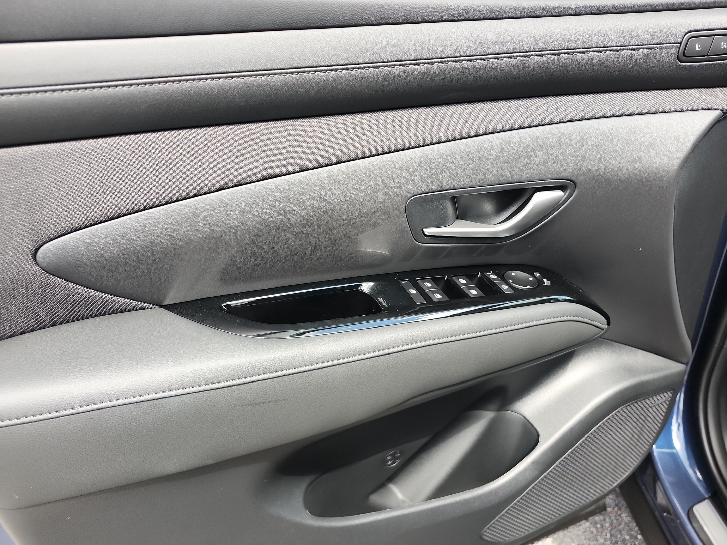 New 2026 Hyundai Tucson Limited AWD/4WD image 15