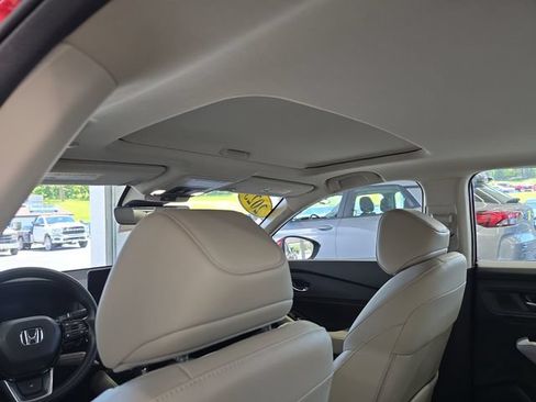 Used 2025 Honda Accord Touring image 13
