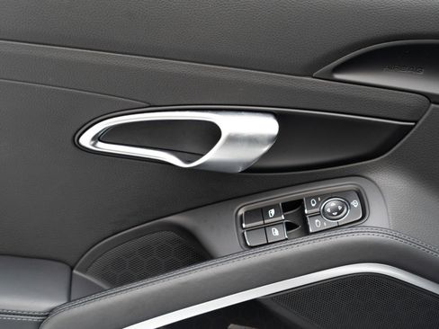 Certified 2025 Porsche 718 Boxster image 21