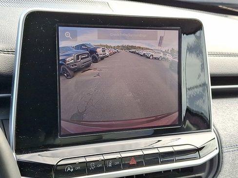 Certified 2022 Jeep Compass Latitude w/ Convenience Group image 21