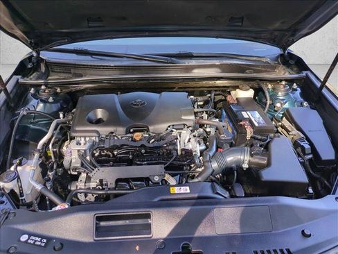 Used 2020 Toyota Camry SE image 25