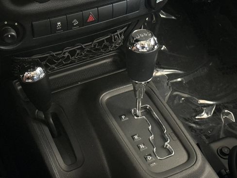 Used 2013 Jeep Wrangler Unlimited Sport AWD/4WD image 19