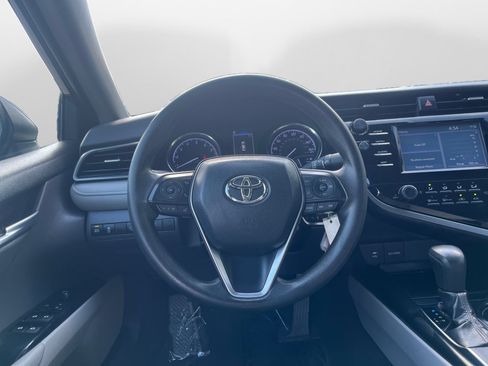 Used 2019 Toyota Camry LE FWD image 10