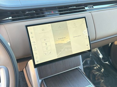 New 2026 Land Rover Range Rover SE image 28