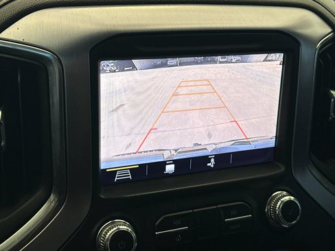 Used 2019 GMC Sierra 1500 SLT w/ SLT Premium Plus Package AWD/4WD image 18