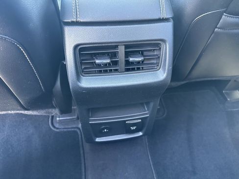 Used 2023 Ford Edge Titanium AWD/4WD image 10