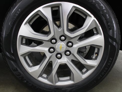 Used 2021 Chevrolet Traverse Premier w/ LPO, Floor Liner Package image 8