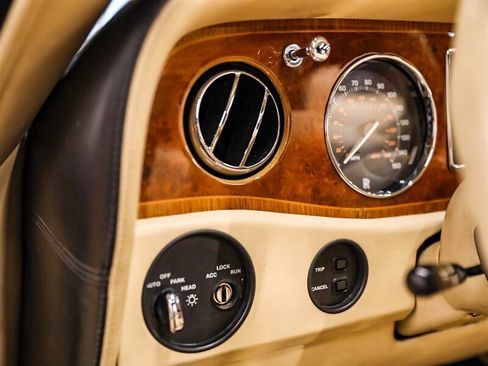 Used 2000 Rolls-Royce Corniche RWD image 35