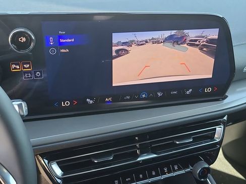 New 2026 Chevrolet Traverse LT FWD image 33