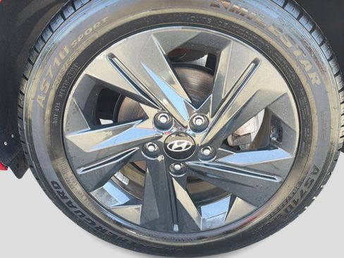 Used 2023 Hyundai Elantra SEL FWD image 14