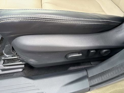 Used 2022 Subaru Outback Limited AWD/4WD image 22