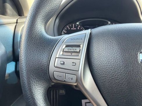Used 2014 Nissan Altima 2.5 S w/ Display Audio Package FWD image 31