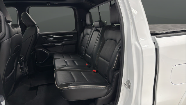 Used 2022 RAM 1500 Laramie w/ Sport Appearance Package AWD/4WD image 23