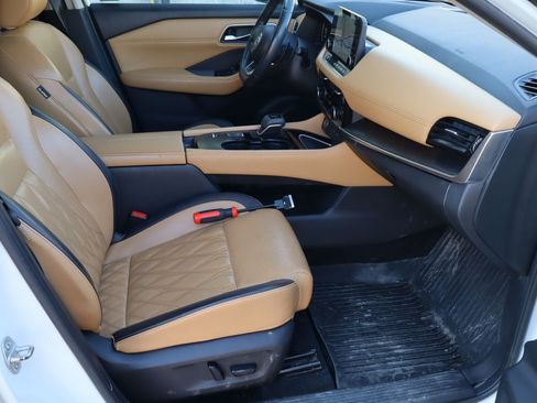 Used 2021 Nissan Rogue Platinum FWD image 17