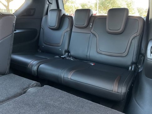 New 2026 Nissan Armada SL image 18