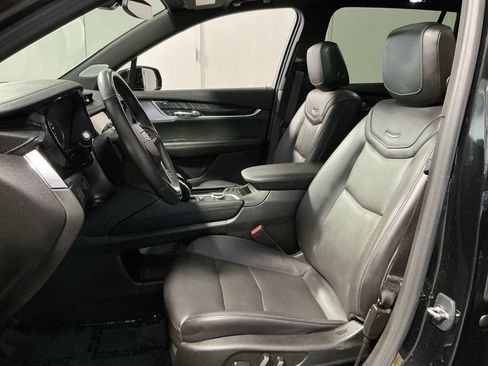 Used 2023 Cadillac XT6 Premium Luxury AWD/4WD image 14