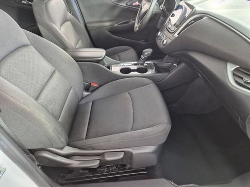 Used 2024 Chevrolet Malibu LT FWD image 32
